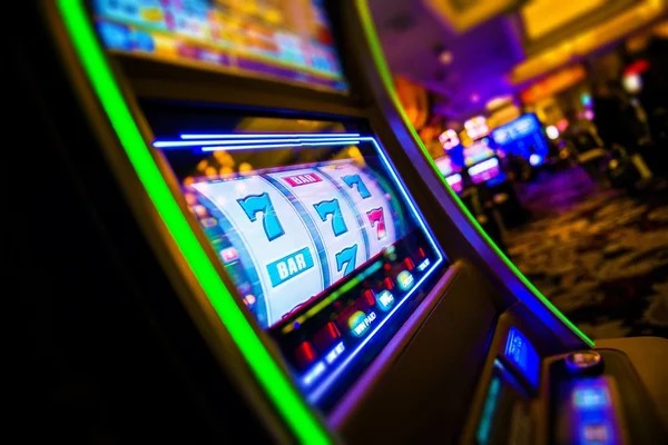 Jackpot tier breakdown showing Mini, Minor, Major, and Mega amounts